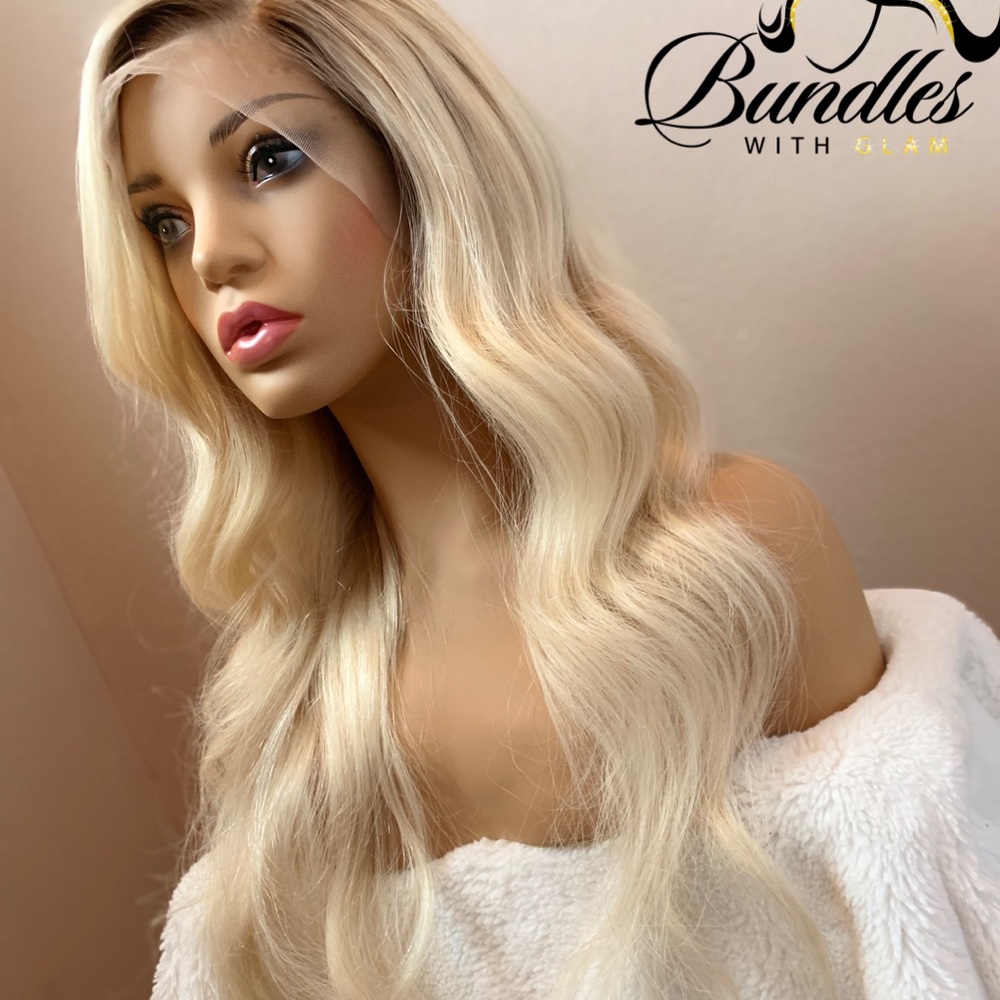 Beautiful platinum Blonde #613 Lace Wig 24 inches